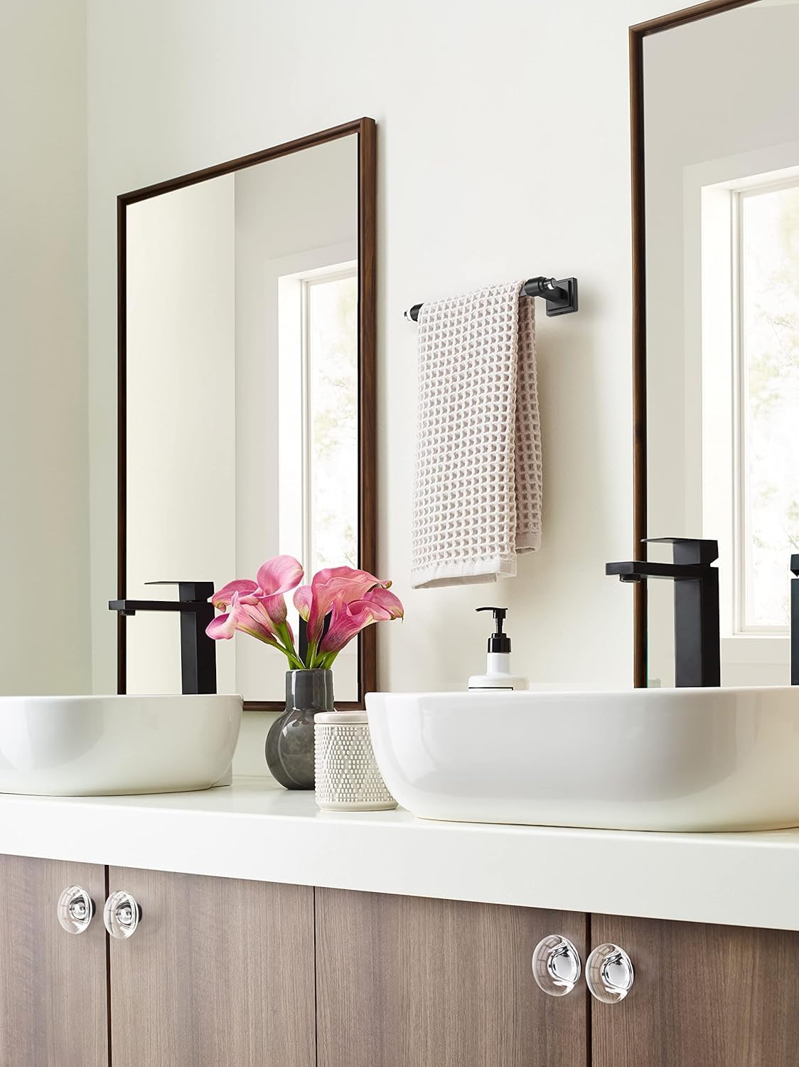 Amerock Glacio Clear/Black Bronze Cabinet Knob 1-3/4" (1 Pack)