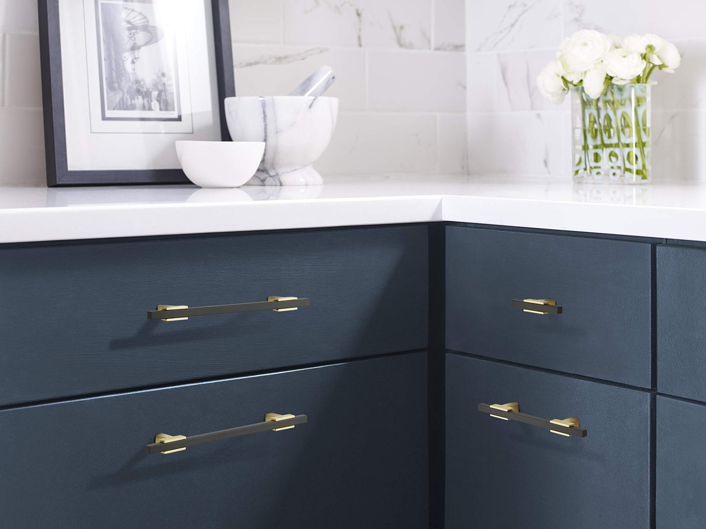 Amerock Urbanite 6-5/16" Cabinet Pull – Brushed Gold & Matte Black